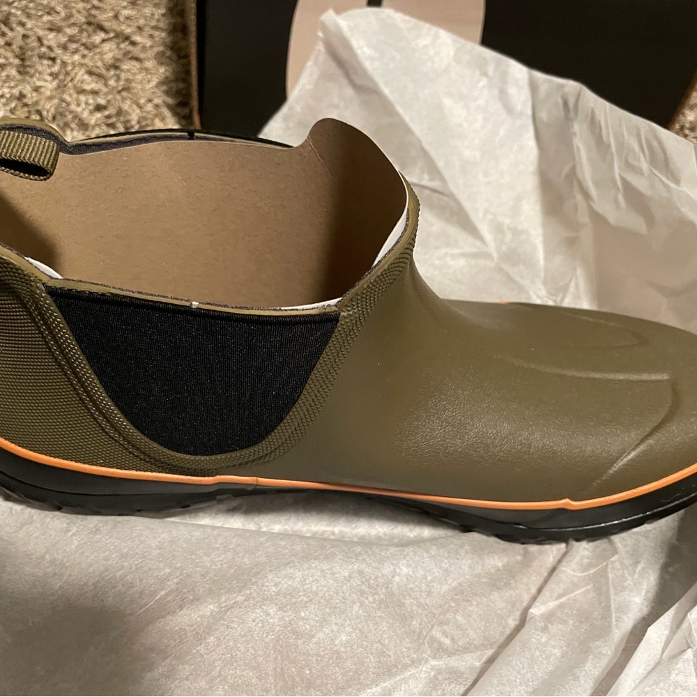 Bogs Digger Olive Green Slip-On Rain Boots with Black Accents